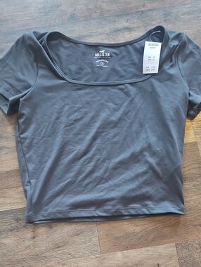 Hollister Women's Short Sleeve Square Neck Crop Top — Gray